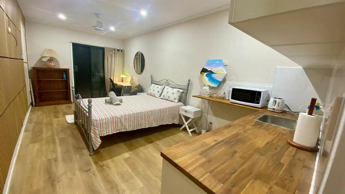 Modern Studio Room Retreat Toowoomba 0*,  Australia